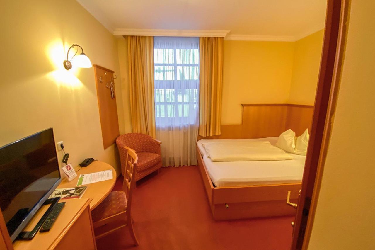 Landhotel Gasthof Bauboeck Andorf Εξωτερικό φωτογραφία